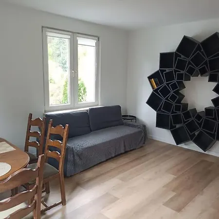 Апартаменты Dwupoziomowe Mieszkanie W Willowej Dzielnicy